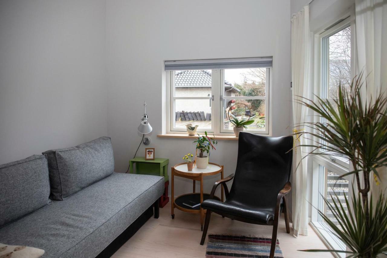 Spurvereden Ved Vandet Greve Bagian luar foto